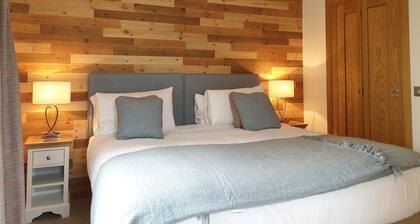 Spacious 2 bedroom luxury golf & beach apartment, sleeps 4, Dornoch