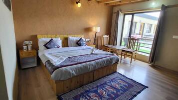 Deluxe Double or Twin Room, Lake View