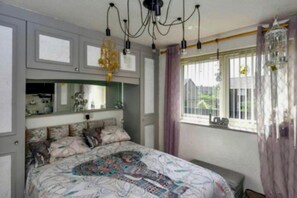 2 bedrooms, free WiFi, bed sheets