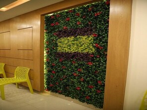 Hallway - Lemon Green Inn (New Delhi)