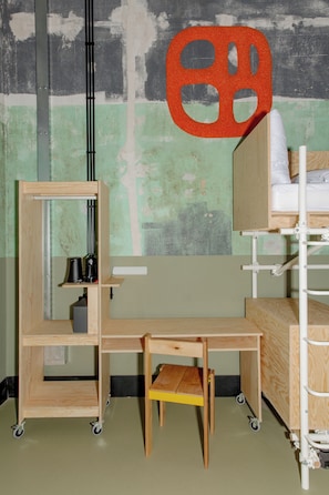 Habitación familiar | Caja de seguridad en la habitación, cortinas blackout y insonorización
