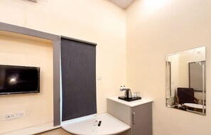 Tabla de planchar con plancha y wifi gratis 