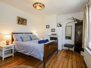 3 bedrooms, individually decorated, individually furnished, free WiFi