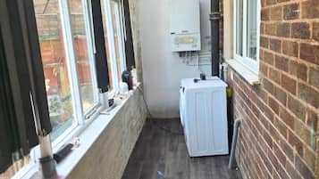 House, 3 Bedrooms, Kitchen | Laundry