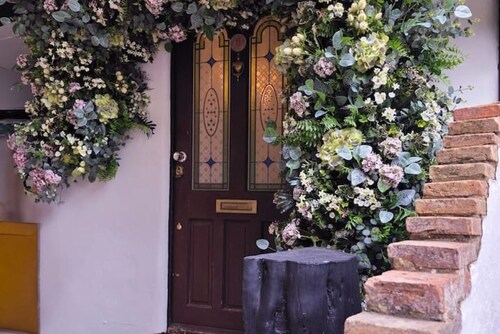 The Courtyard Lodge 11 Rooms