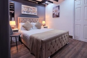 1 chambre, fer et planche à repasser, Wi-Fi, draps fournis