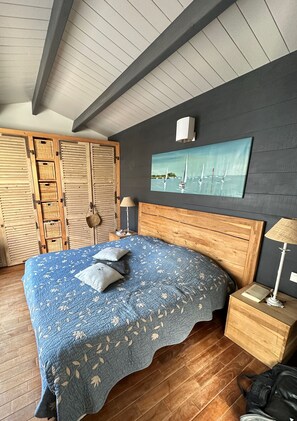 3 bedrooms, iron/ironing board, WiFi