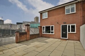 Exterior - 2 Free Park Space The Quays- Sleeps 8 (2 Ensuites) (Greater Manchester)