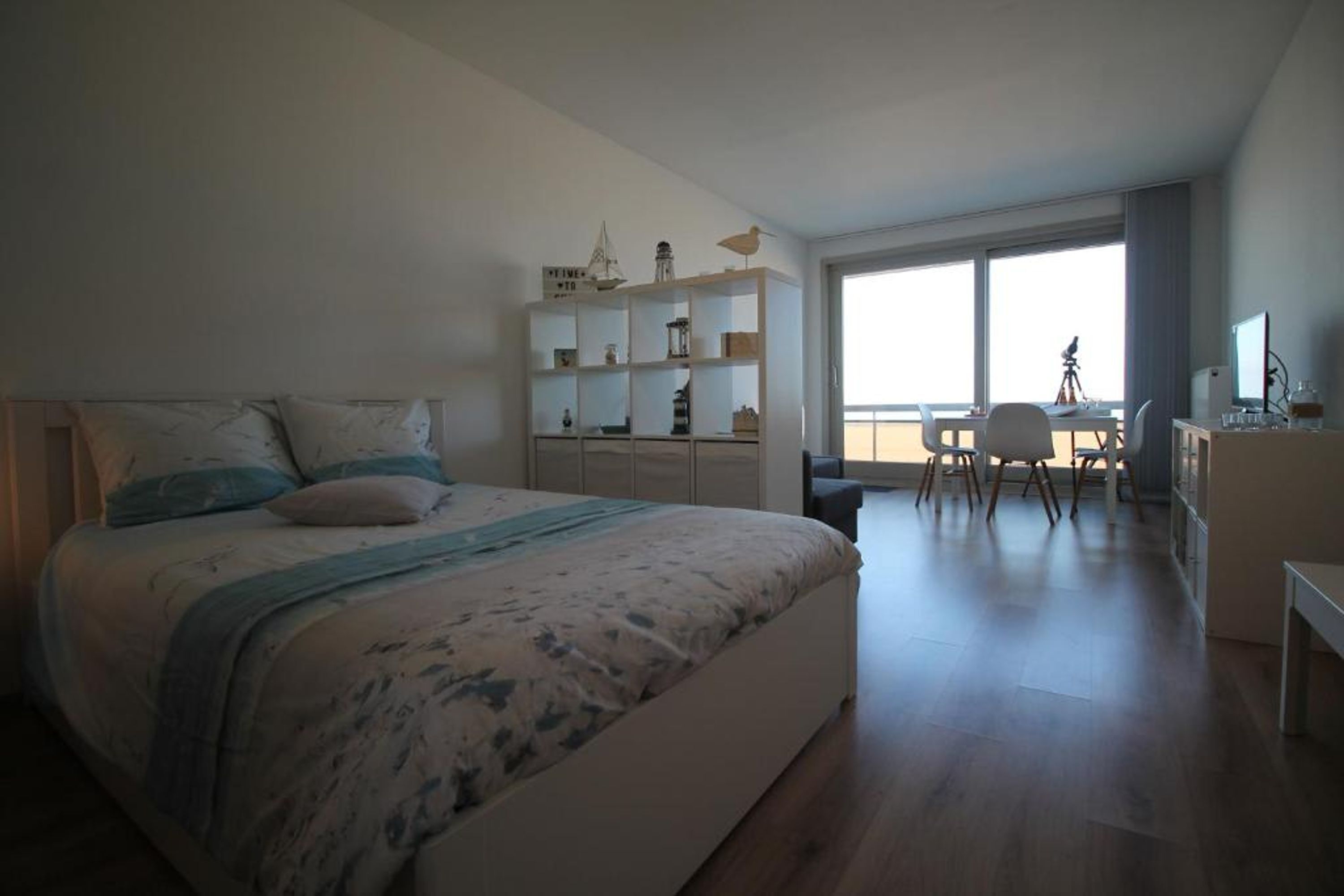 Apartment | Premium bedding, desk