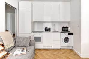 City-lejlighed - 1 dobbeltseng med sovesofa - ikke-ryger - udsigt til gårdsplads | Privat køkken | Espressomaskine, kaffe-/temaskine, elkedel, brødrister
