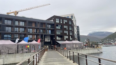 特罗姆瑟的北极天空景观度假屋 - 带停车位