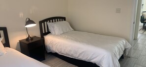 WiFi, bed sheets