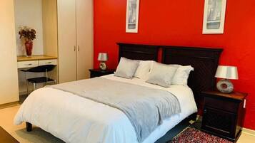 5 chambres, fer et planche Ă repasser, Wi-Fi, draps fournis