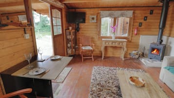 Cottage | Interior