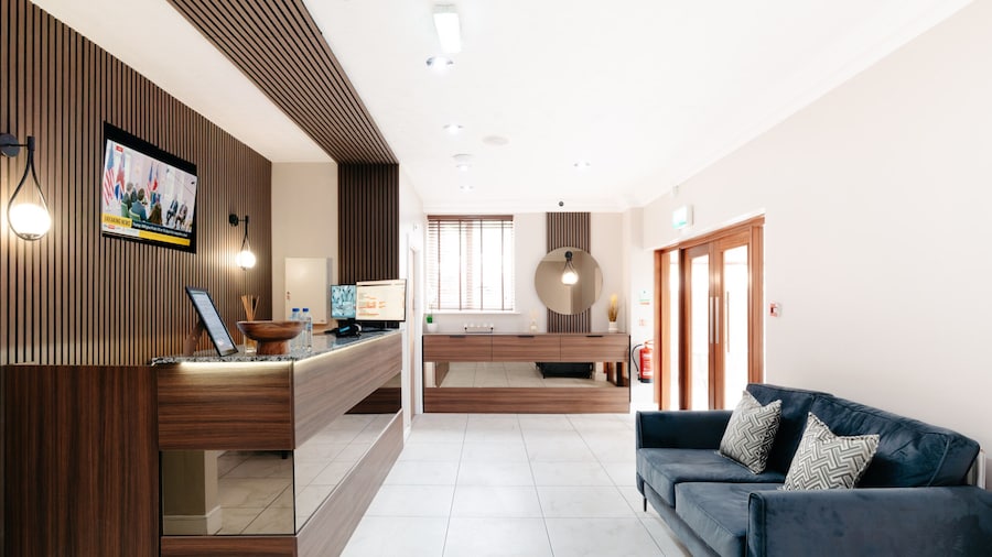 Rivers Hotel