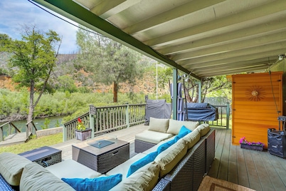 Scenic Riverfront Escape w/ Sauna in Junction City