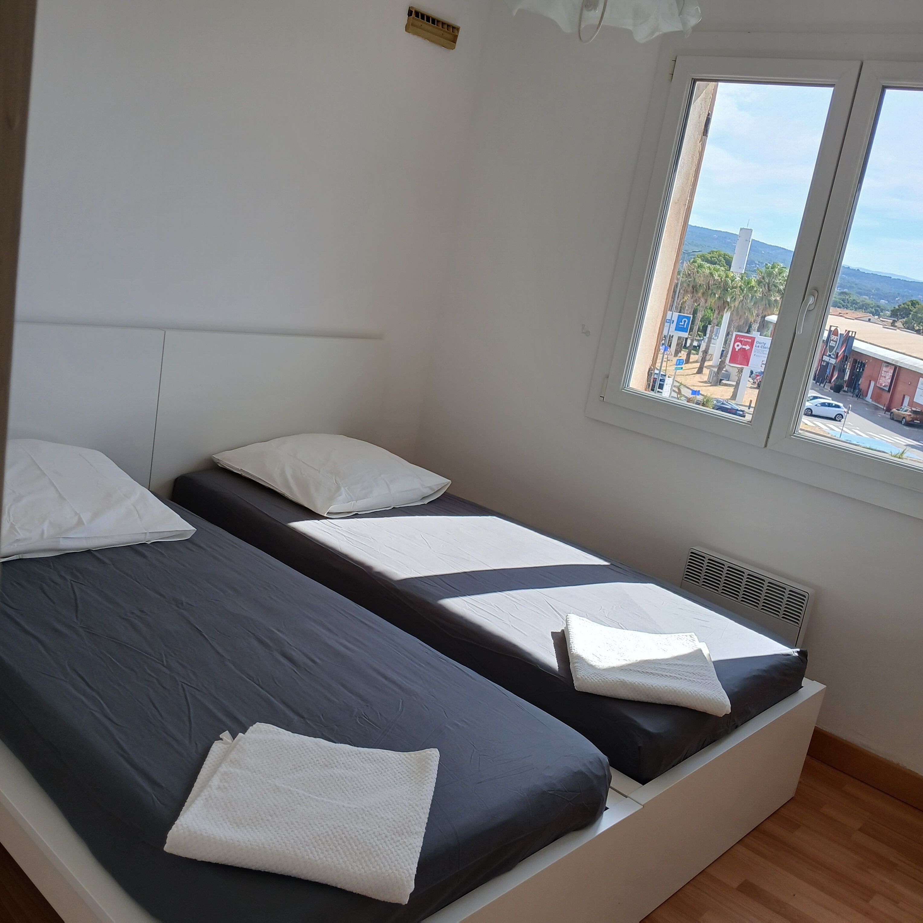 3 camere, Wi-Fi, lenzuola