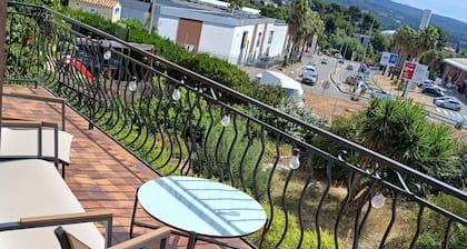 Superb first floor sea view house