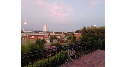 Superb first floor sea view house