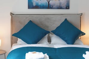1 bedroom, desk, iron/ironing board, WiFi - LiT LiVING: Luxus | Box SprIng | Kitchen | Parking (Altenstadt)