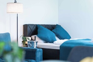 1 chambre, bureau, fer et planche à repasser, Wi-Fi