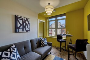 Apartment | Living area - Renaissance House Apartments (Southport)