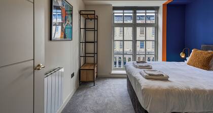 Renaissance House Apartments