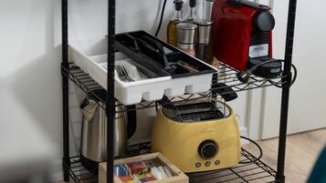 Kaffee und/oder Kaffeemaschine