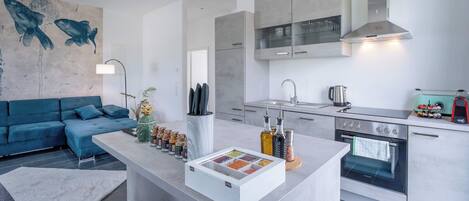 Stovetop, dishwasher, coffee/tea maker, toaster