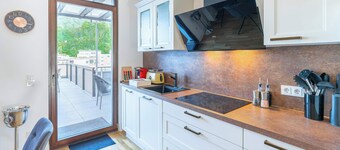 LiT LiVING Luxury Penthouse - terrace - Box Spring