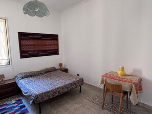 1 bedroom, desk, iron/ironing board, free WiFi - Tugher Course (Palermo)