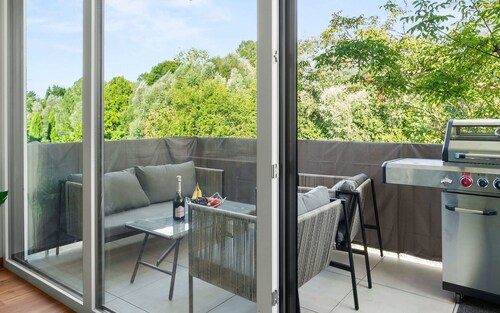 LiT LiVING: Luxus | Box SprIng | Parking | Balkon