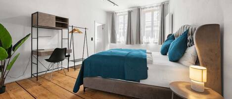 2 bedrooms, desk, iron/ironing board, WiFi