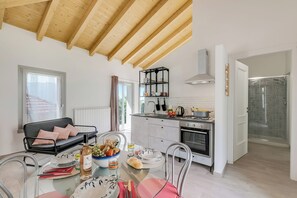 Studio Familial, vue montagne, côté montagne (Bucaneve Apartment) | Salle à manger