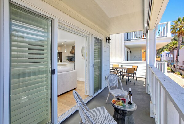 屋外ダイニングエリア