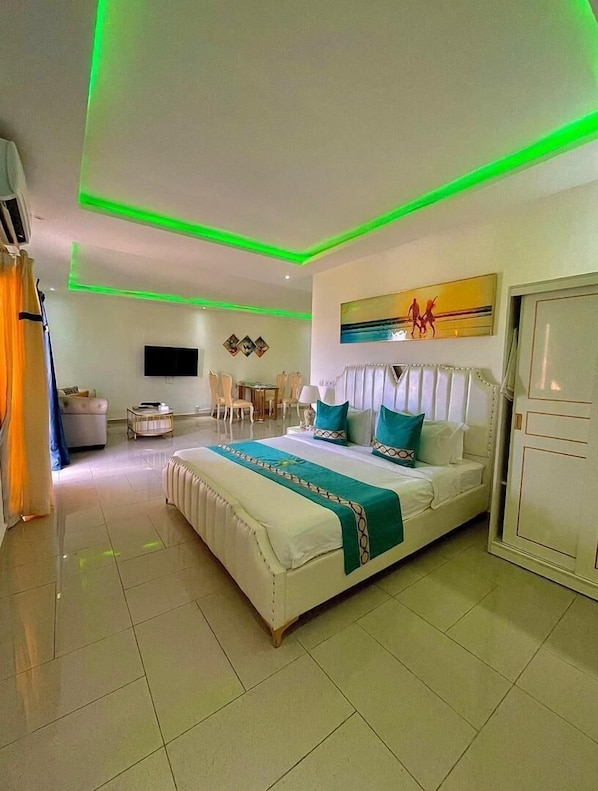 Coffres-forts dans les chambres, Wi-Fi gratuit