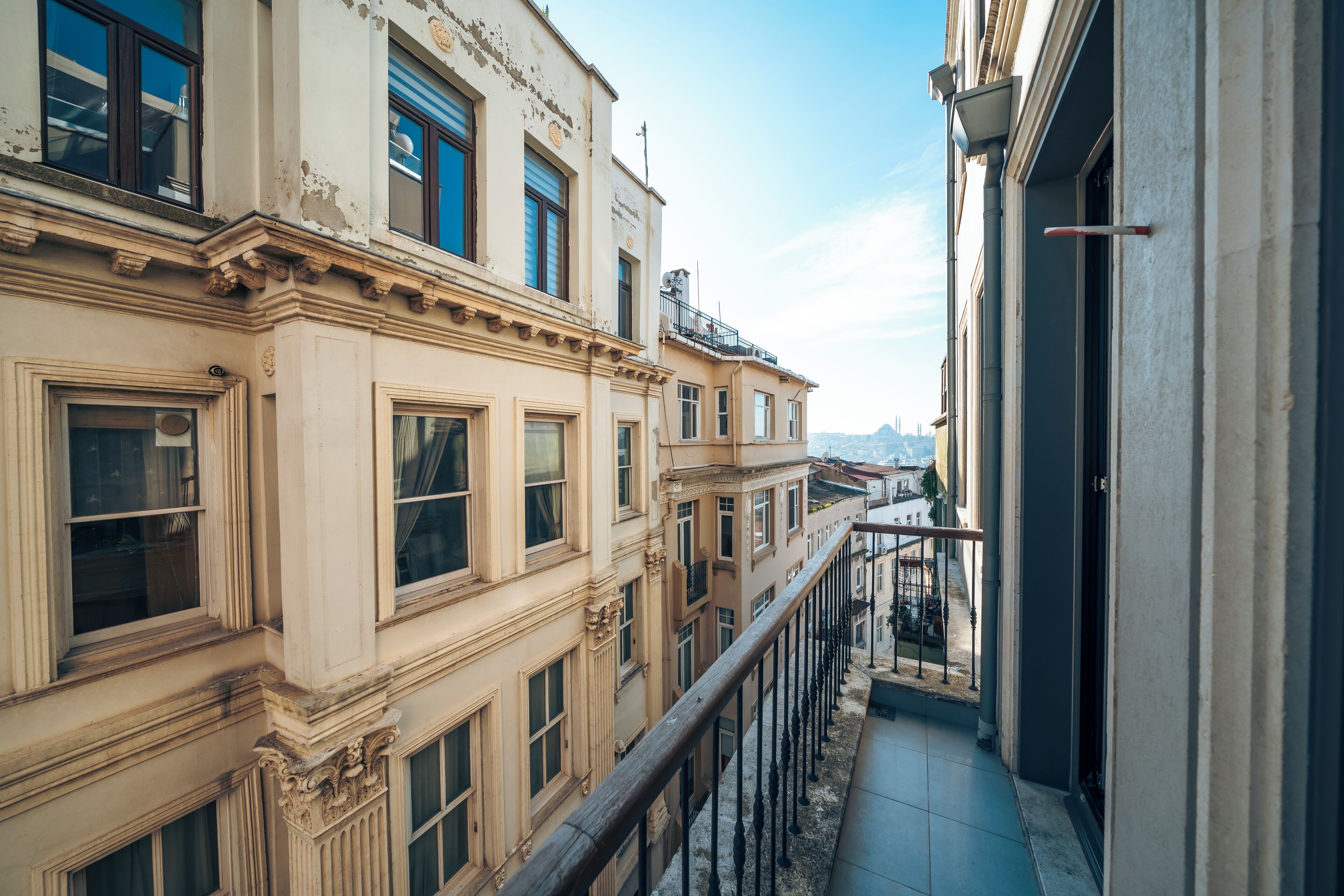 Family Studio Suite, City View | Balcony view