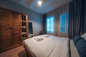 Studio Deluxe