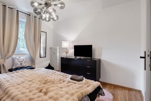 2 bedrooms, WiFi, bed sheets