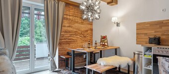 Holiday Apartment 'Unten' with Mountain View, Private Terrace and Wi-Fi