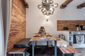 Dining - Holiday Apartment 'Unten' with Mountain View, Private Terrace and Wi-Fi (Bayerisch Gmain)