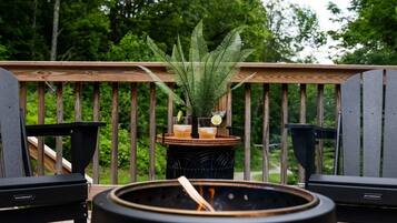 House, 2 Bedrooms | Property grounds