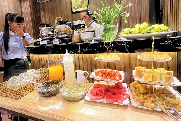 Tägliches inbegriffenes Frühstücksbuffet