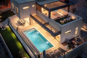 Outdoor pool, a heated pool