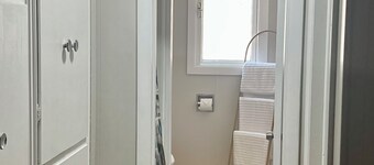  1-bedroom apartment in, Buffalo with AC, WiFi-near Bills Stadium