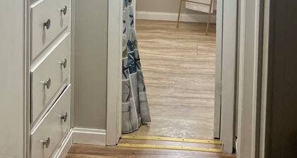 1-bedroom apartment in, Buffalo with AC, WiFi-near Bills Stadium