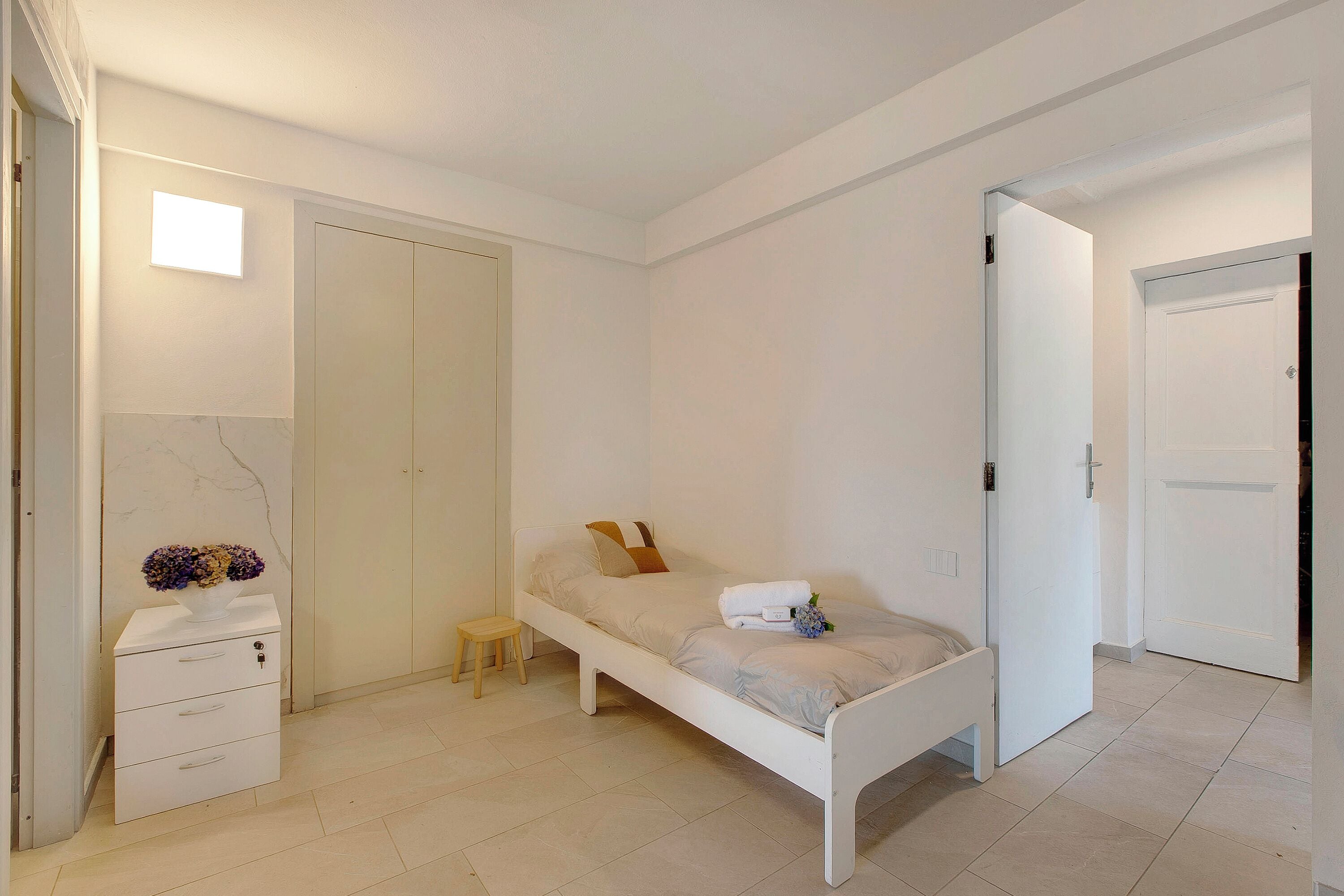 Family Villa, Multiple Bedrooms (Villa La Rocca Mountain and Lake View) | 4 bedrooms, iron/ironing board, free WiFi, bed sheets