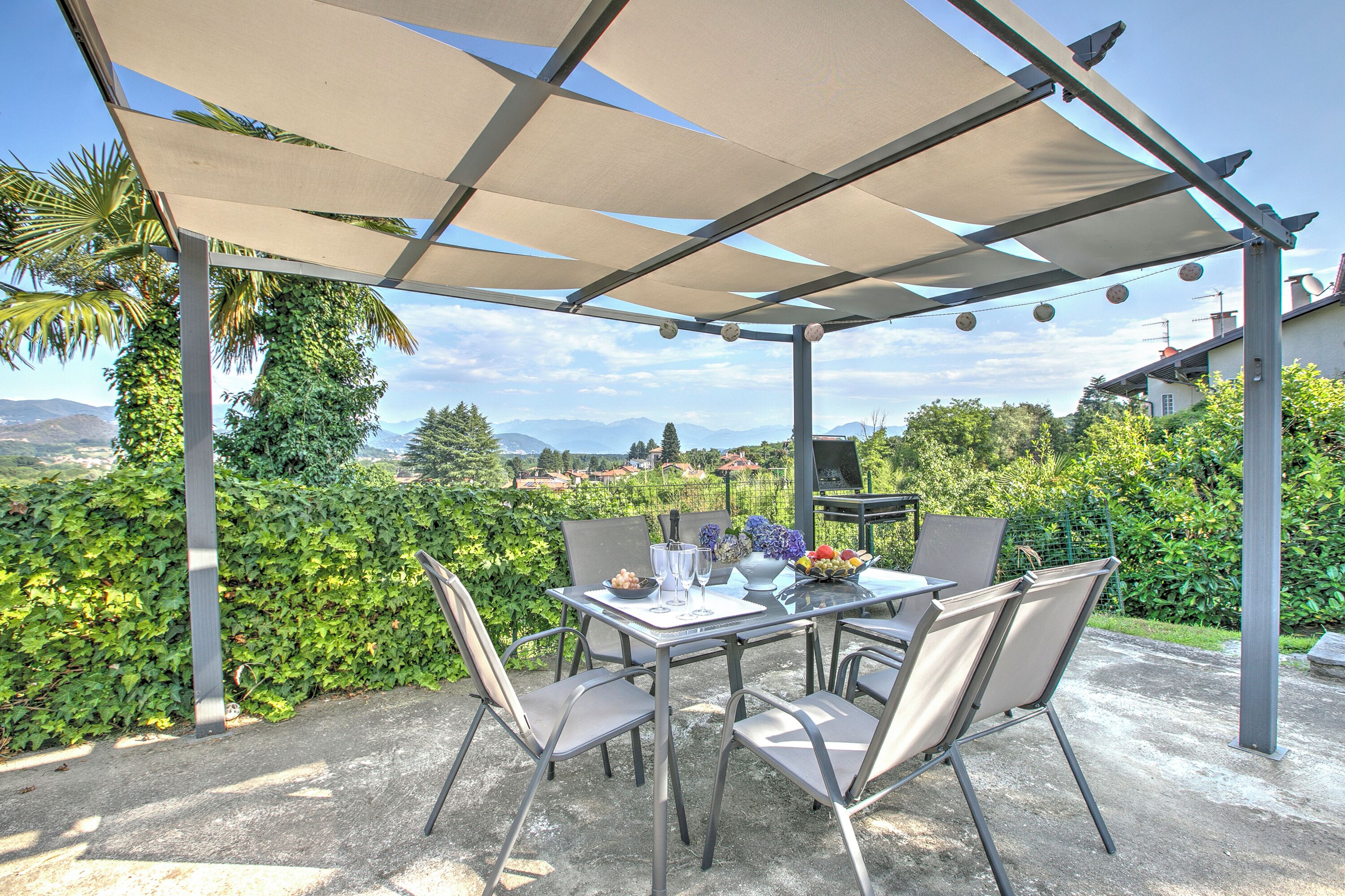 Tempat makan outdoor