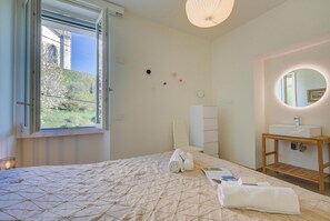 Family Villa, Multiple Bedrooms (Villa La Rocca Mountain and Lake View) | 4 bedrooms, iron/ironing board, free WiFi, bed sheets