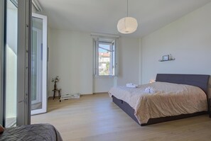 4 bedrooms, iron/ironing board, free WiFi, bed sheets - Villa La Rocca (Taino)